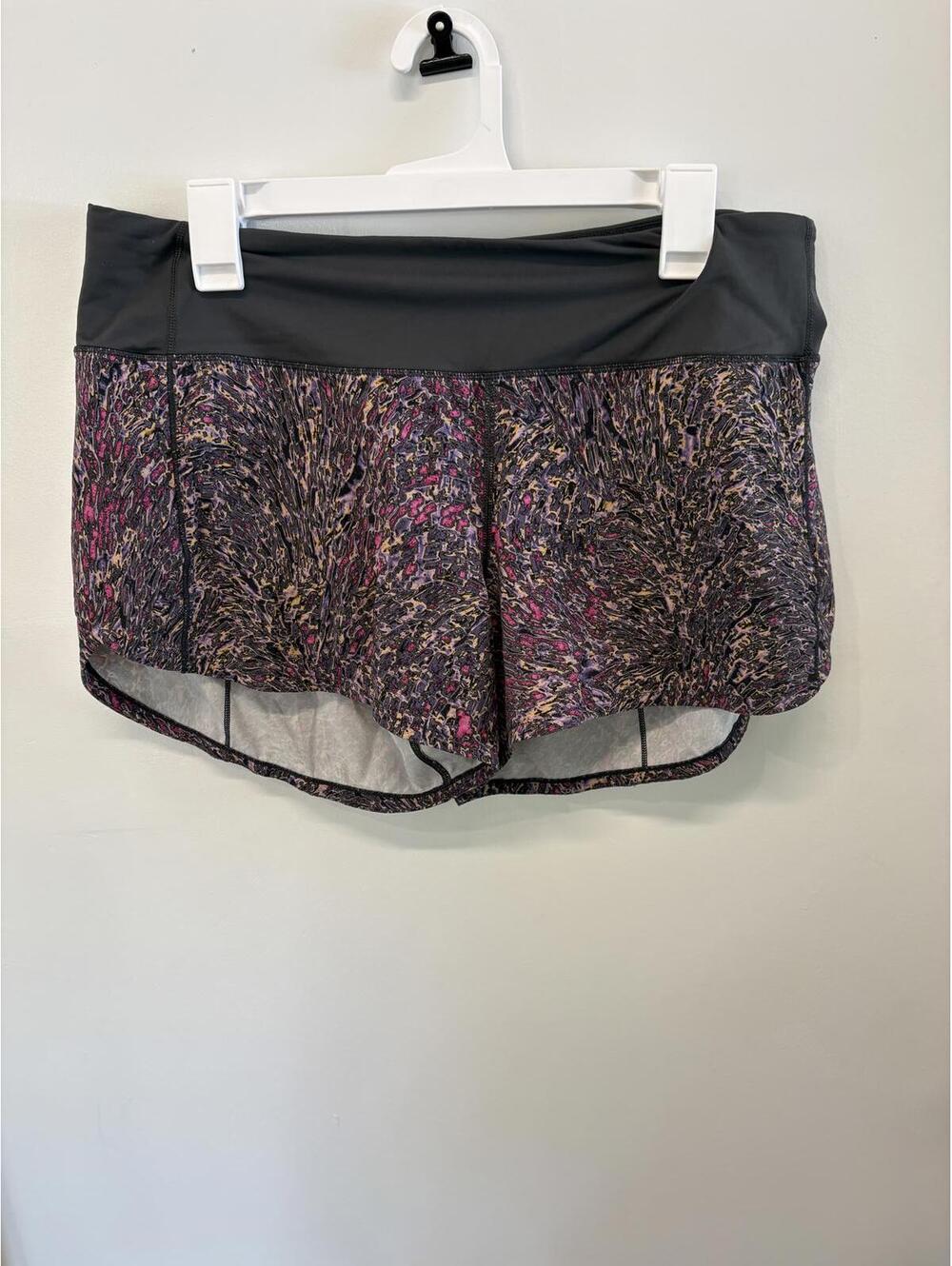 Lululemon Athletic Shorts Size 10 Tall